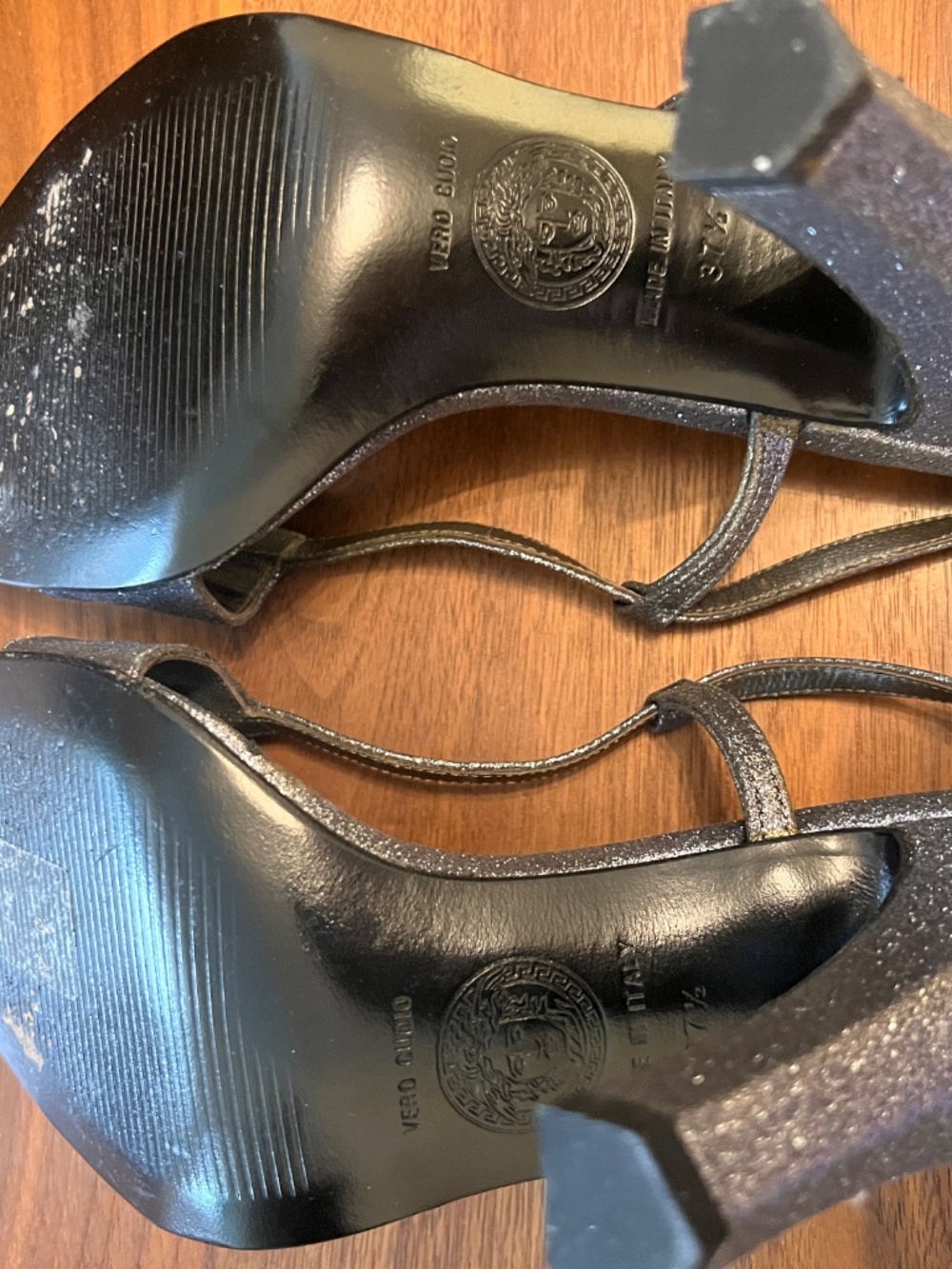 Versace Metallic Sandals, size 37.5 - Picture 4 of 8